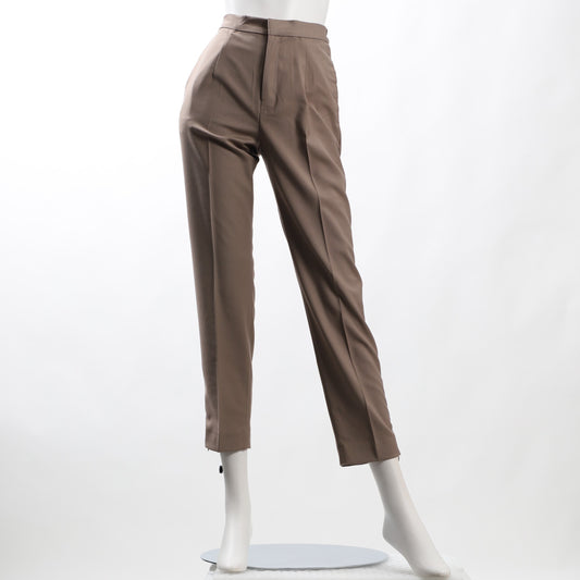 センタープレステーパードパンツ