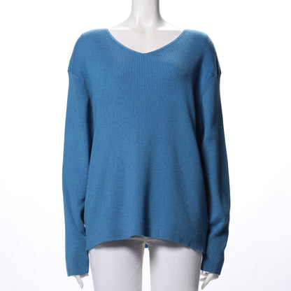 Vネックリブニット