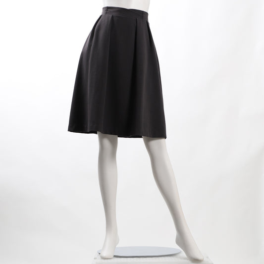 ウエストデザインタック入りフレアスカート