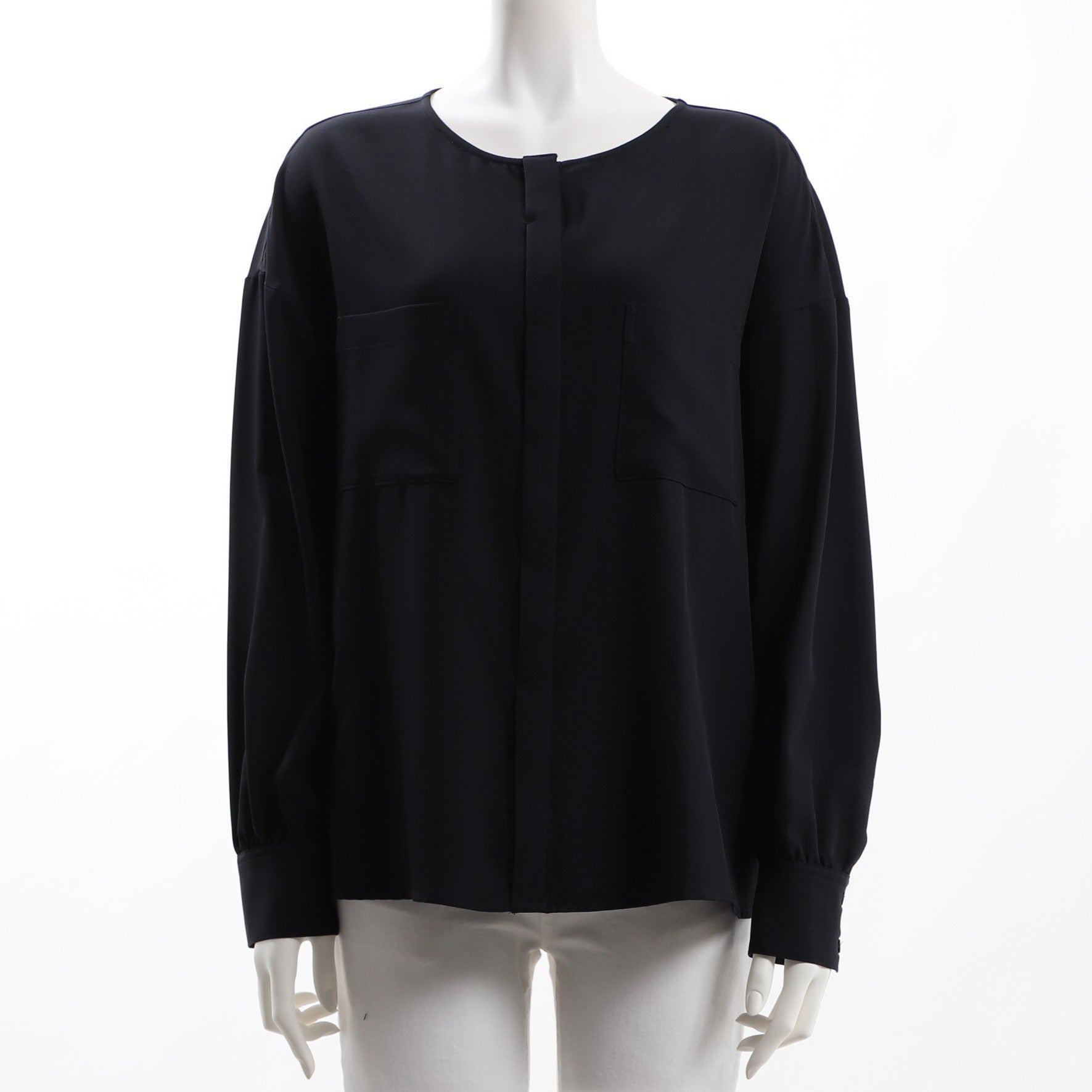 アウトポケットブラウス