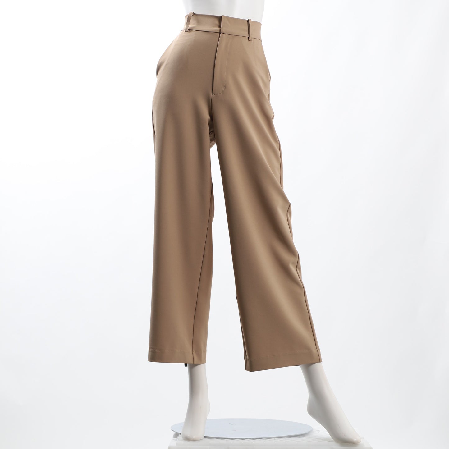 シンプルストレートパンツ