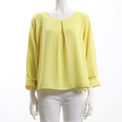 シンプルデザインVネックブラウス