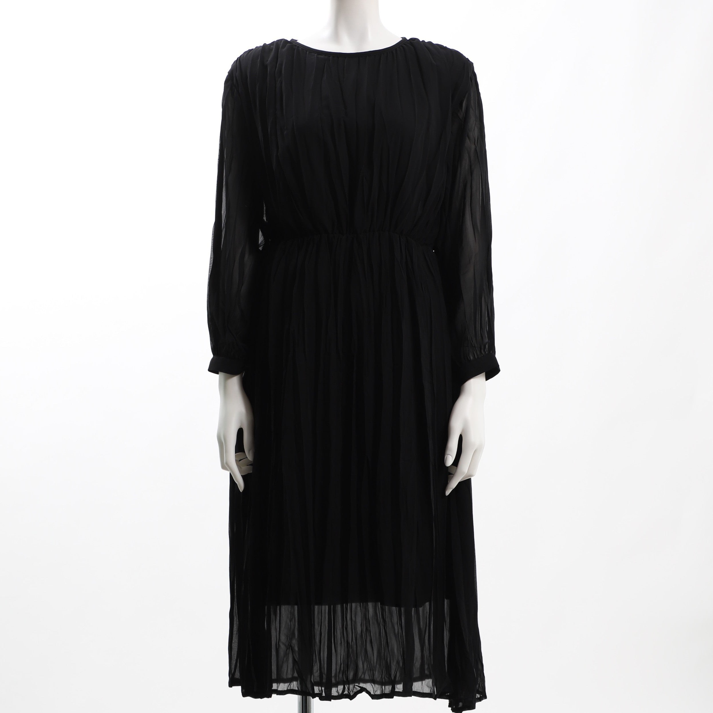 ギャザーデザインラウンドネックワンピース