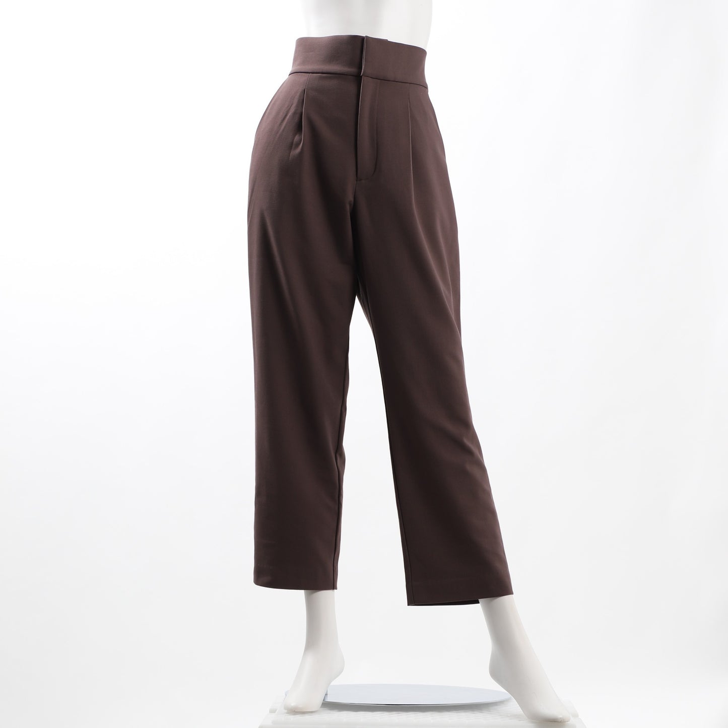 ハイウエストタックテーパードパンツ