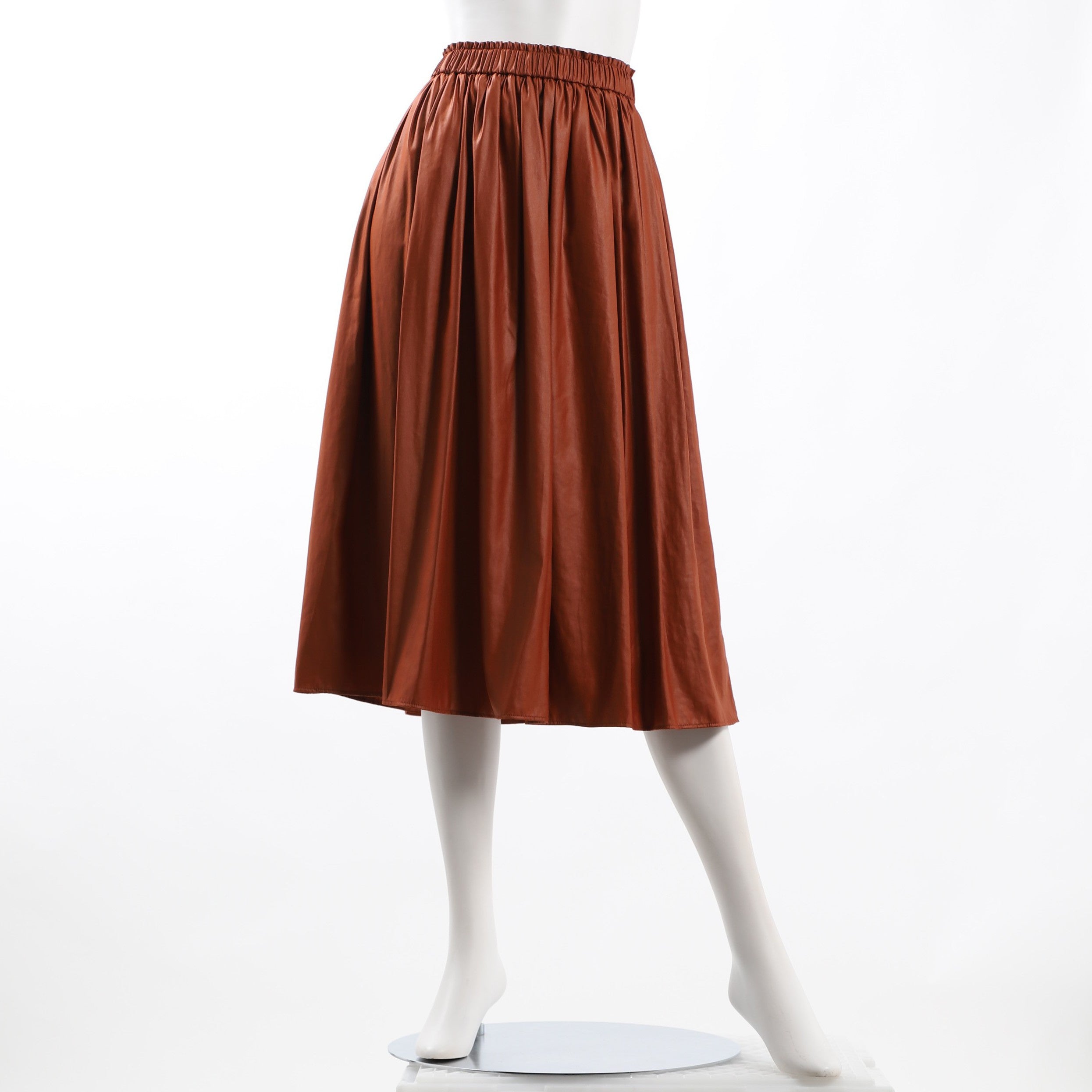 レザーライクギャザーフレアスカート