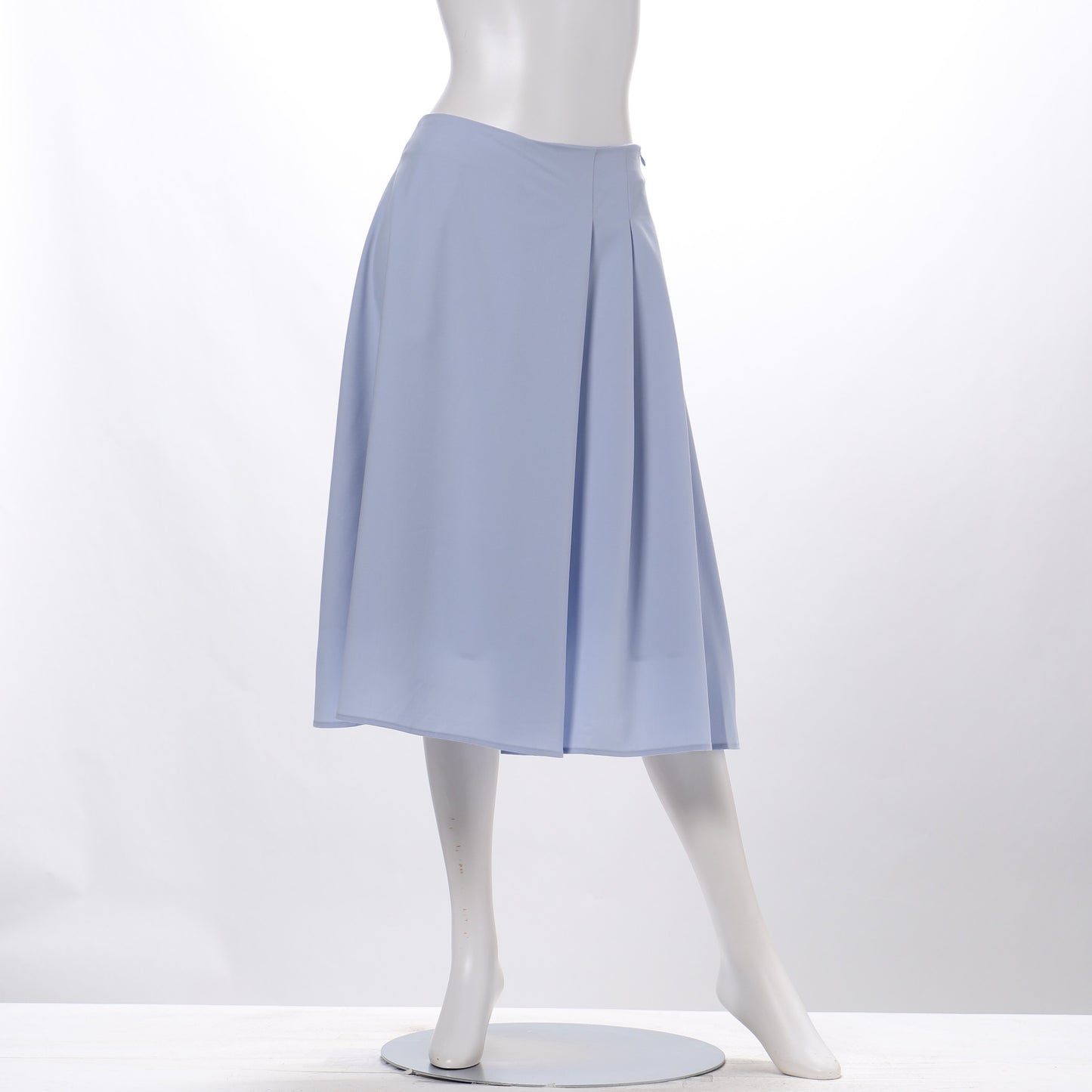 サイドタックフレアスカート