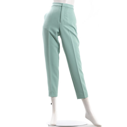すっきりシルエットテーパードパンツ