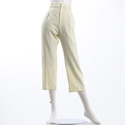 シンプルデザインタックテーパードパンツ