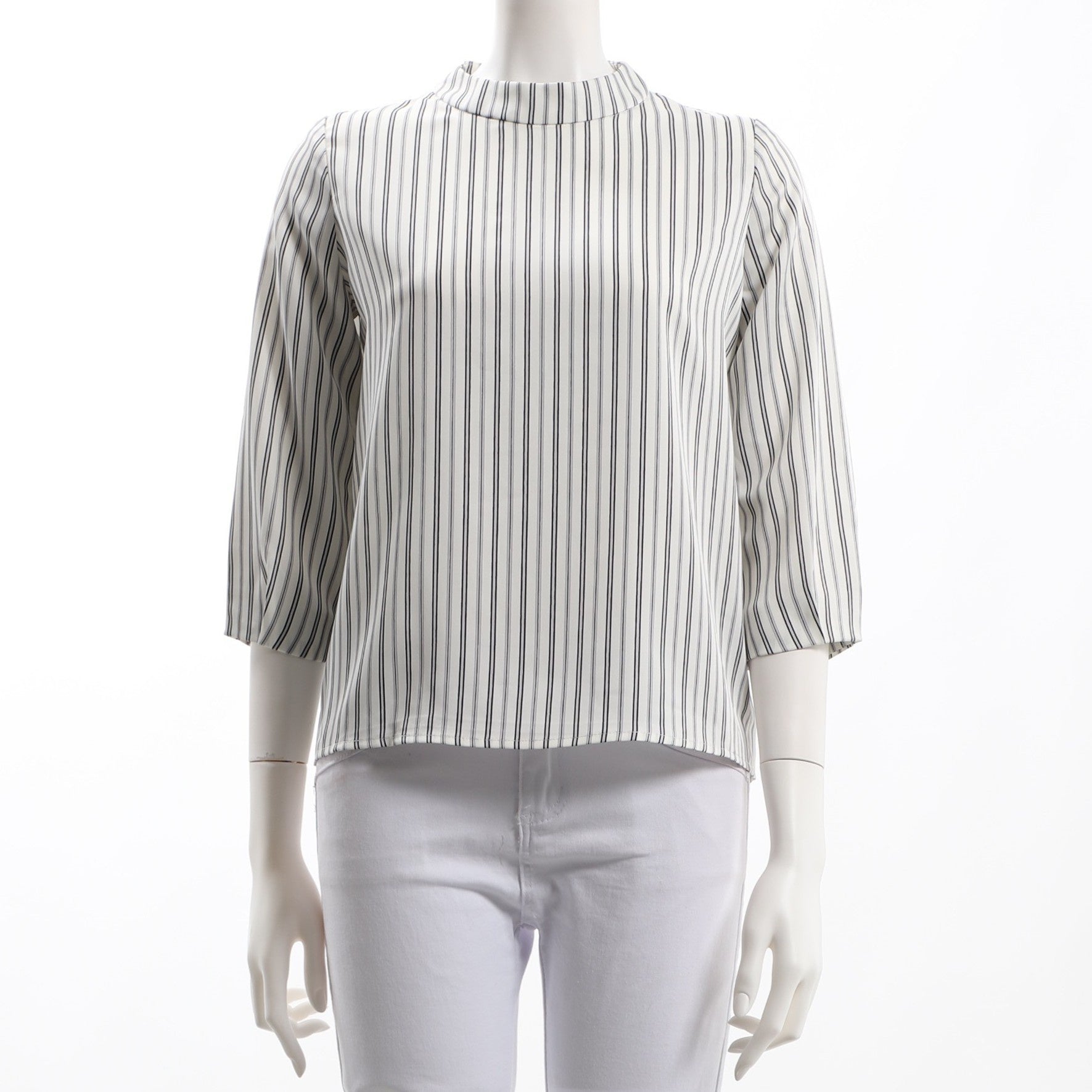 ストライプ柄スタンドカラーブラウス