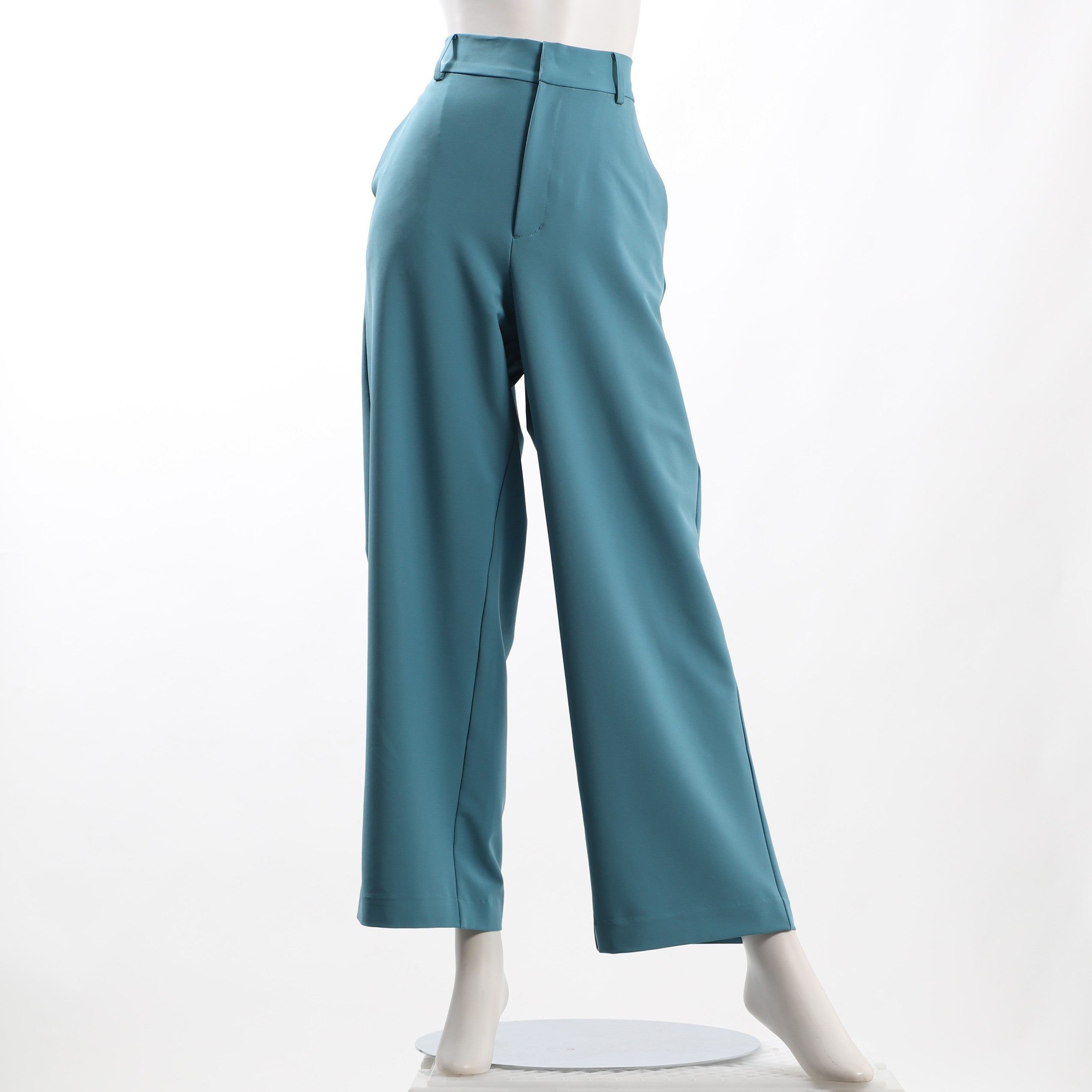 シンプルストレートパンツ