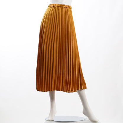 光沢素材プリーツスカート