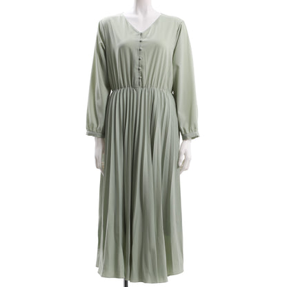 くるみボタンプリーツワンピース