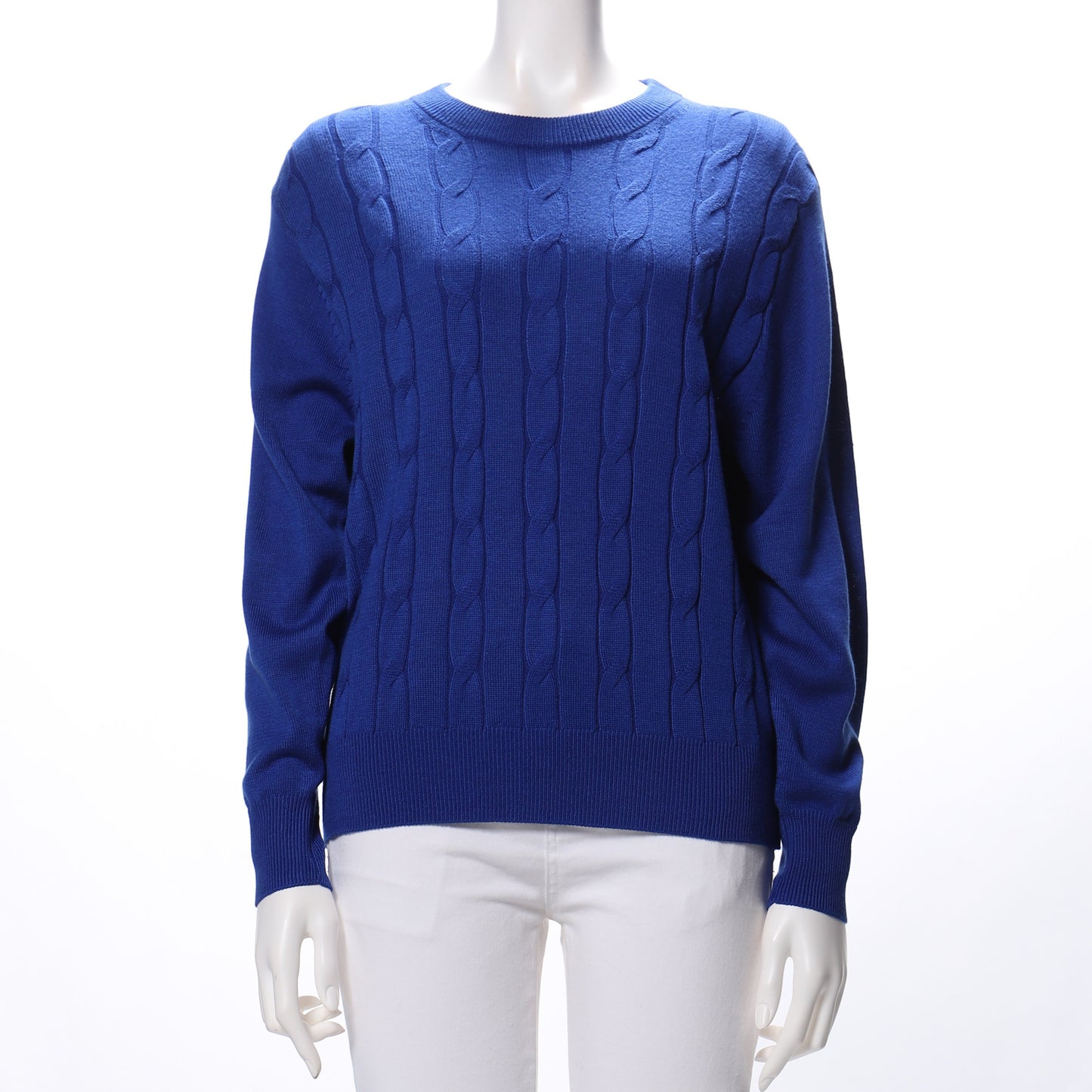 ケーブル模様ラウンドネックニット