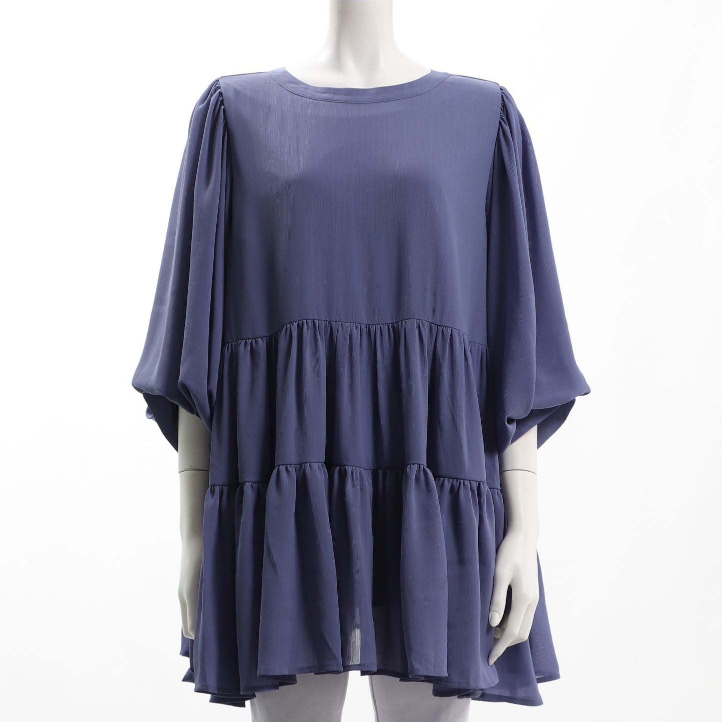 バックボタンティアードブラウス