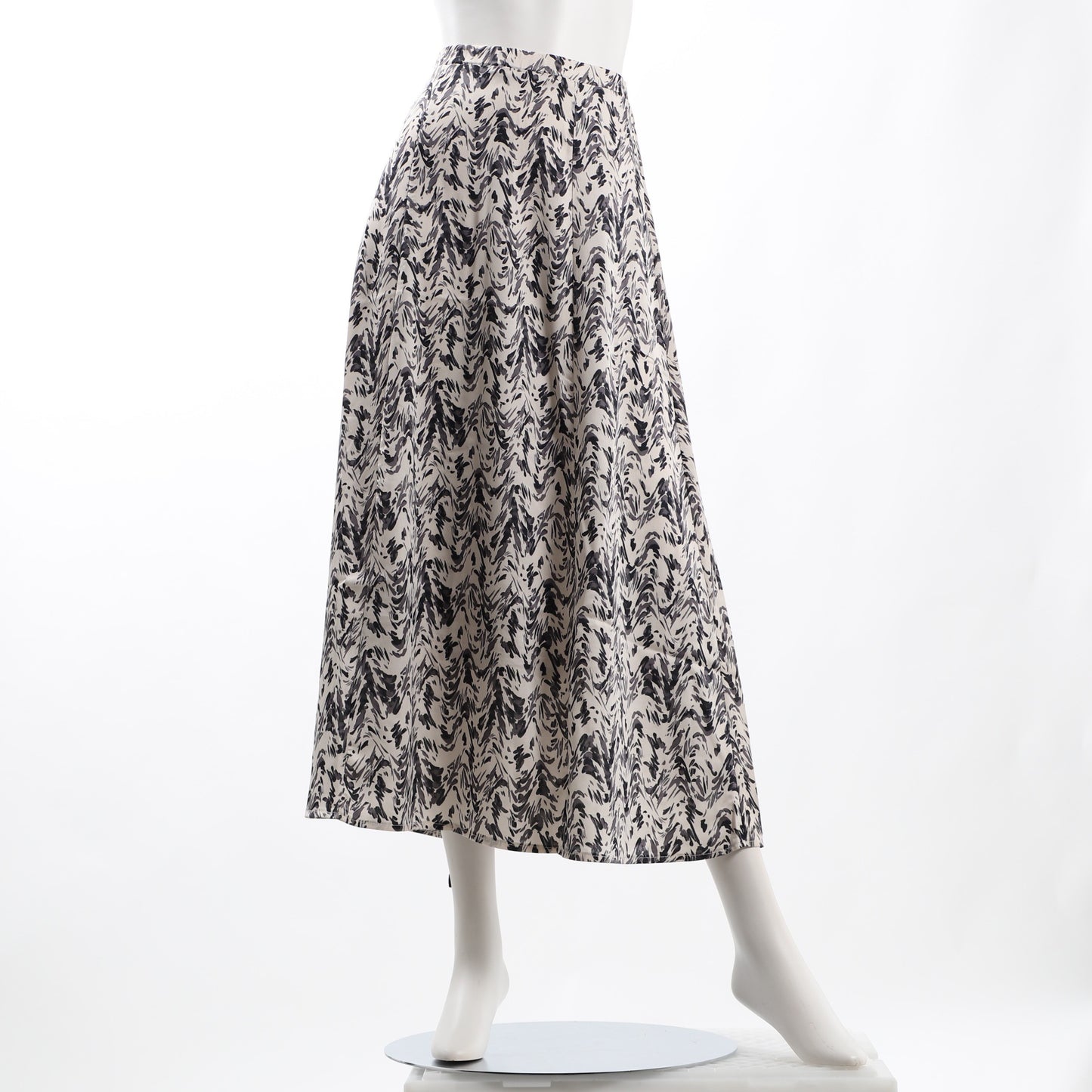 総柄フレアスカート