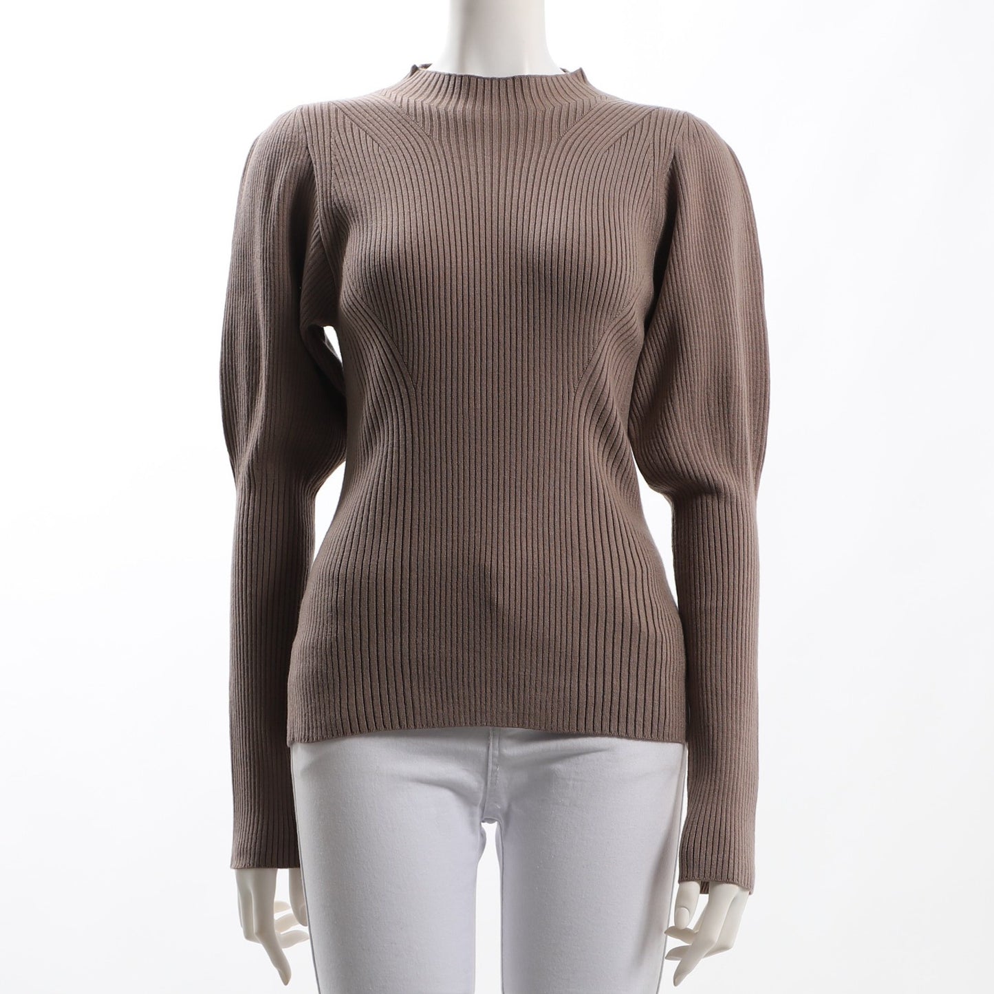 シンプルクルーネックニット