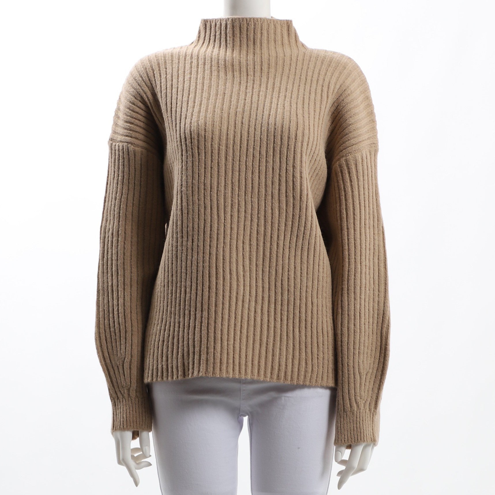 立体感のあるリブニット