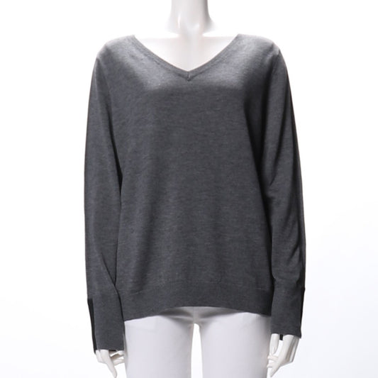 シンプルデザインVネックニット