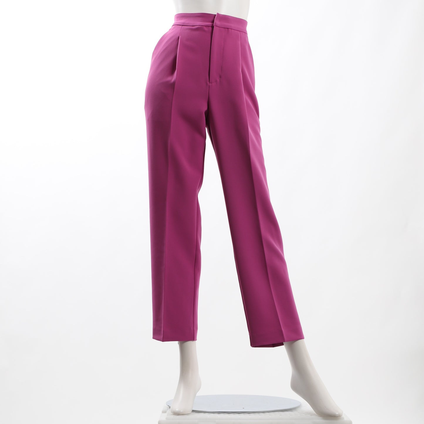 バックゴムタックテーパードパンツ