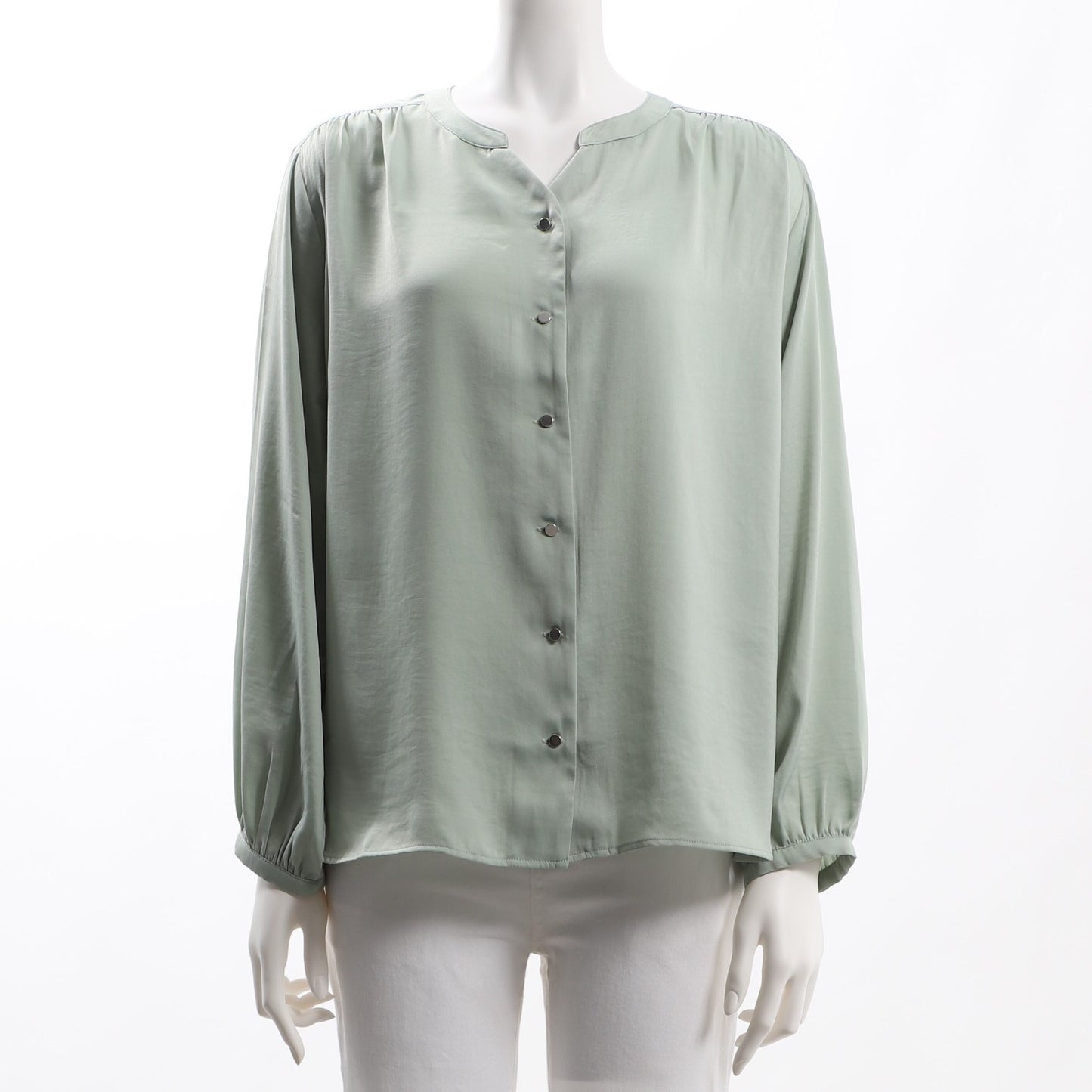 前ボタンデザインブラウス