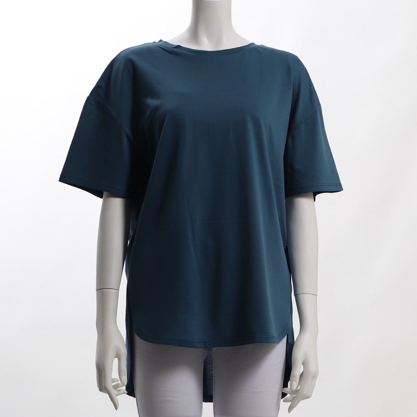 バックテールデザインドロップショルダーカットソー