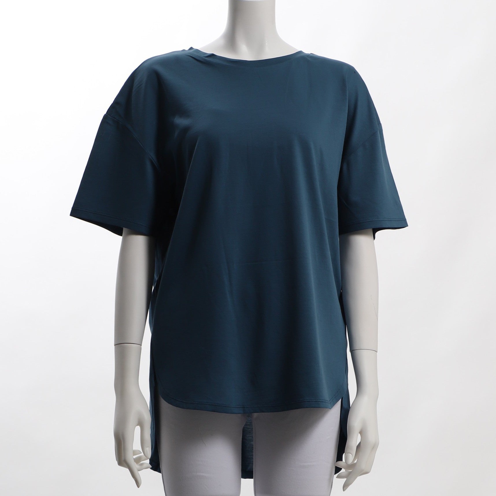 バックテールデザインドロップショルダーカットソー