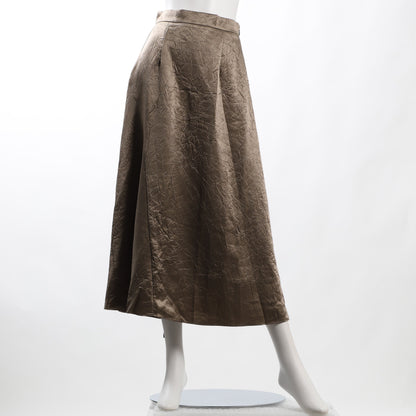 光沢感のあるバックゴムフレアスカート