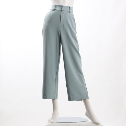 シンプルストレートパンツ
