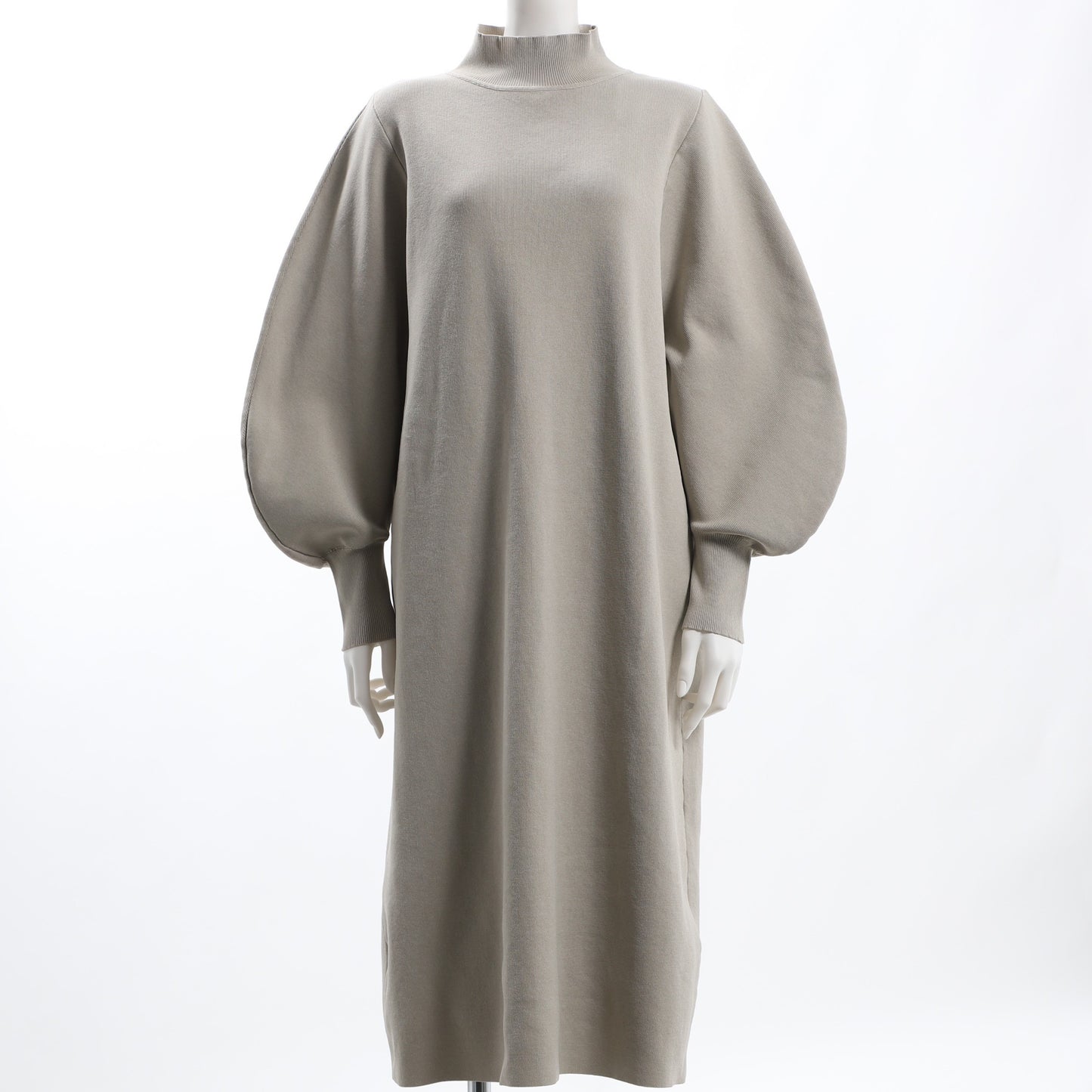 軽量ニットストレートワンピース