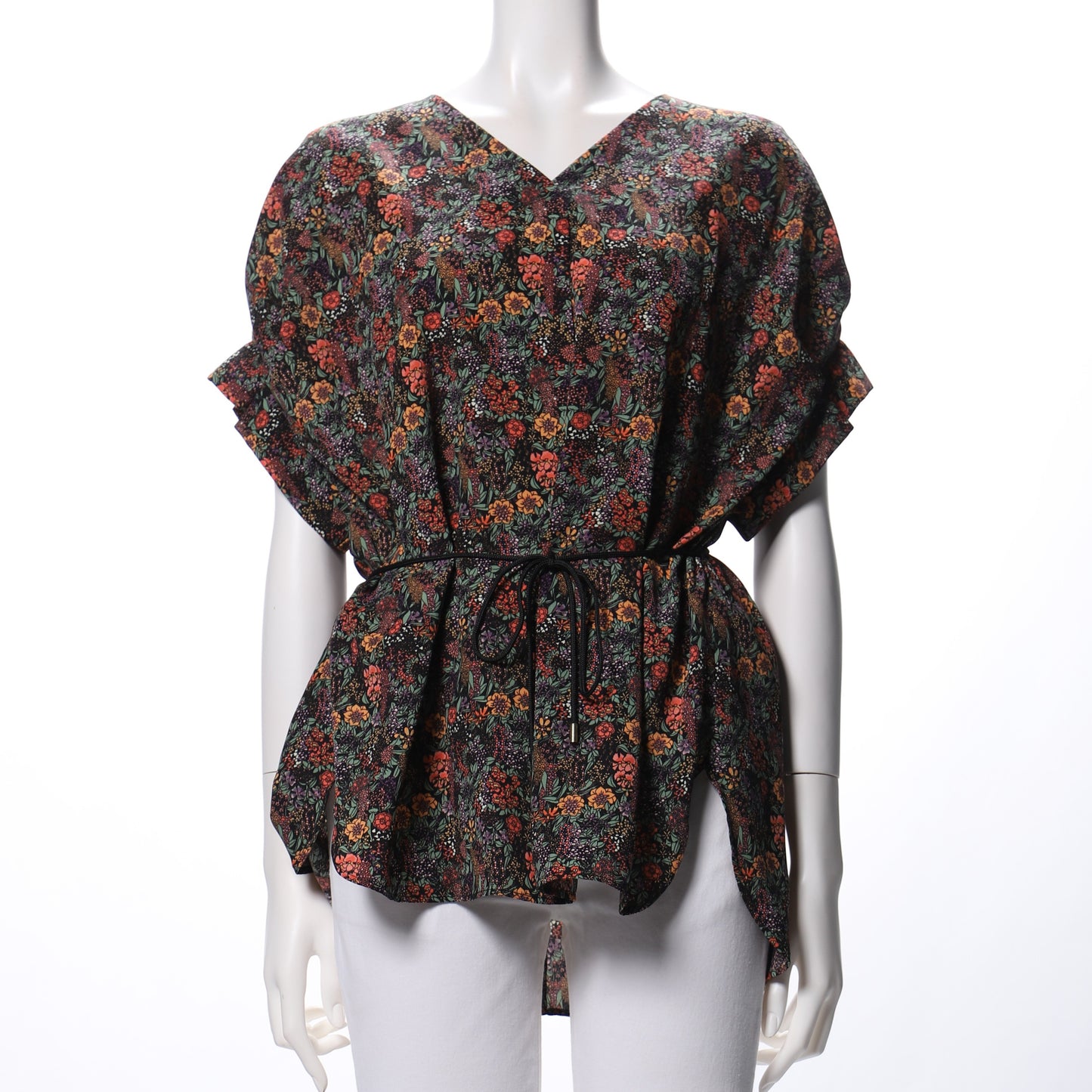 リボンベルト付き小花柄ブラウス