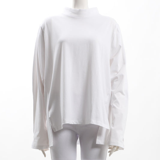 バックボタン付きスリットカットソー