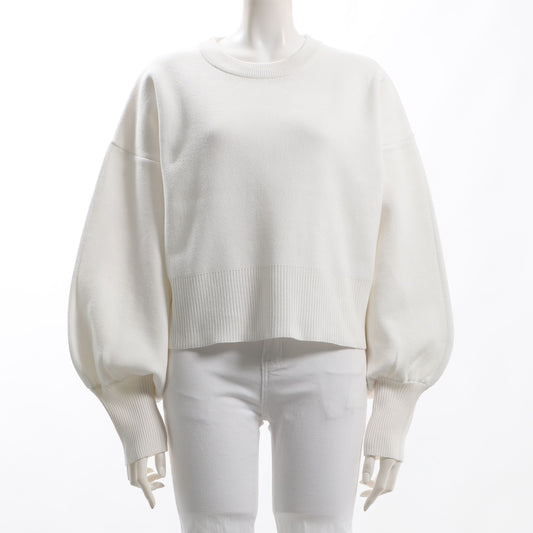 ショート丈クルーネックニット