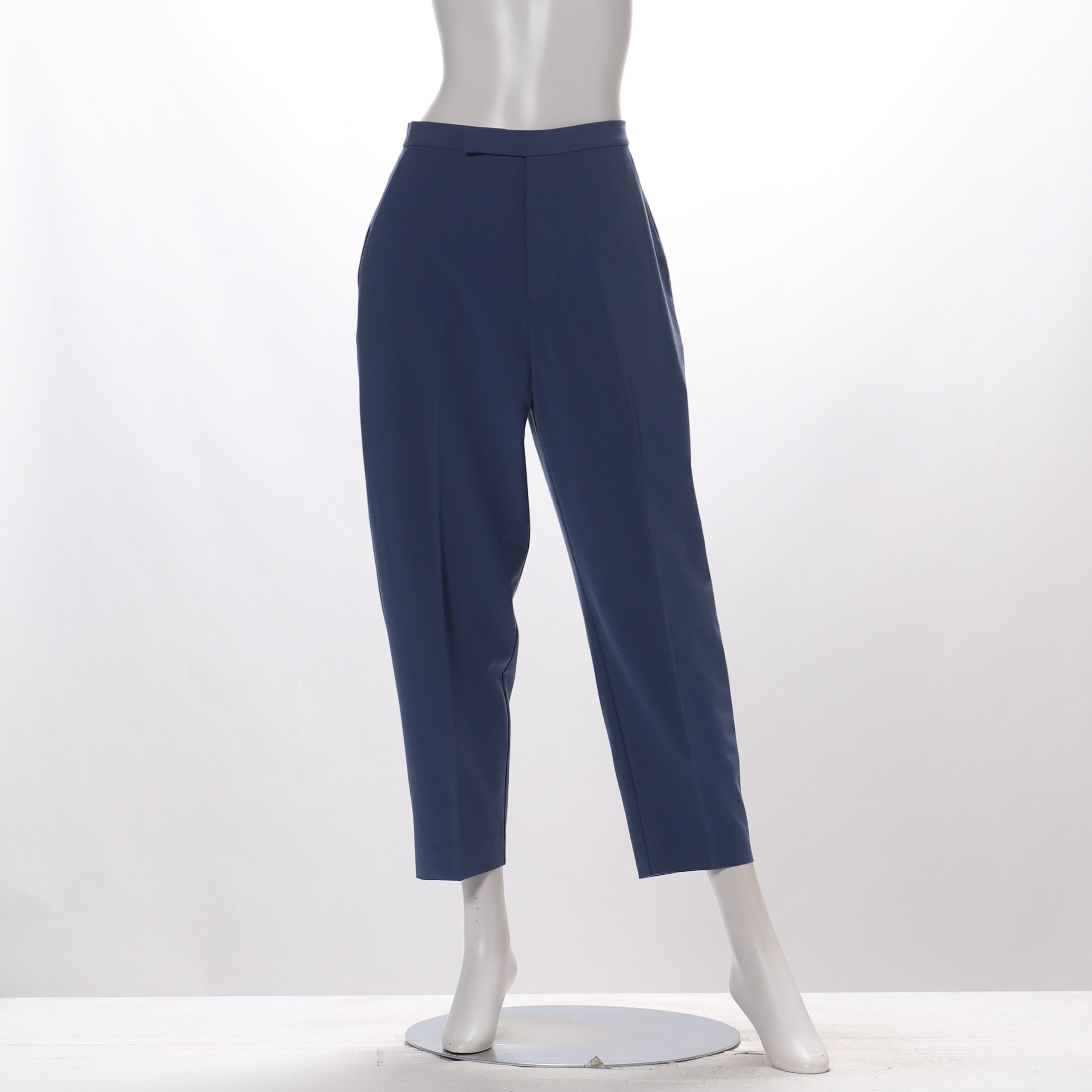 平織りテーパードパンツ