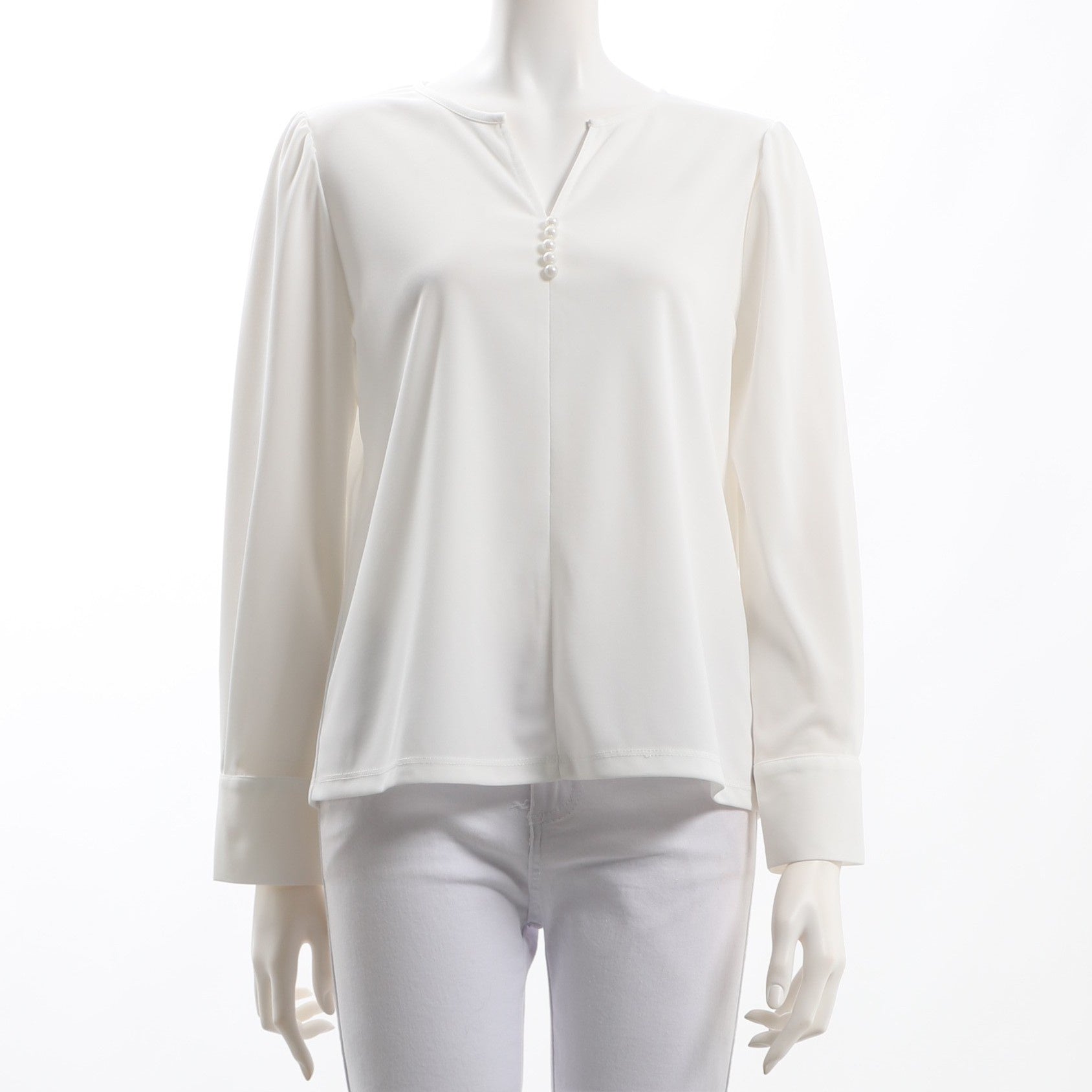 パール装飾オープンフロントネックブラウス