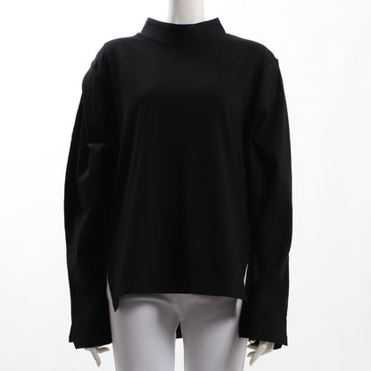 バックボタン付きスリットカットソー