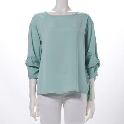 袖口デザインラウンドネックブラウス