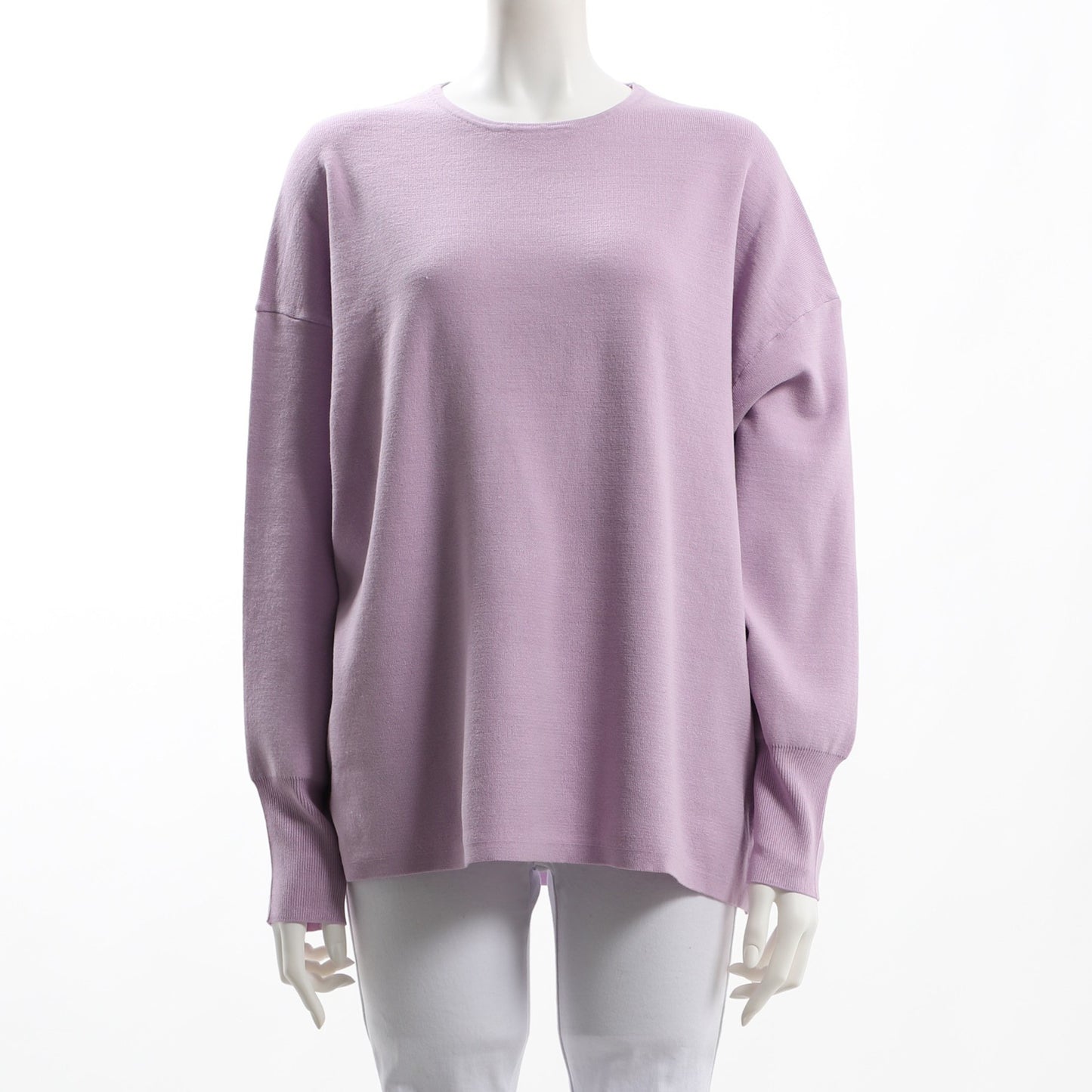 シンプルラウンドネックニット