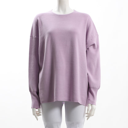 シンプルラウンドネックニット