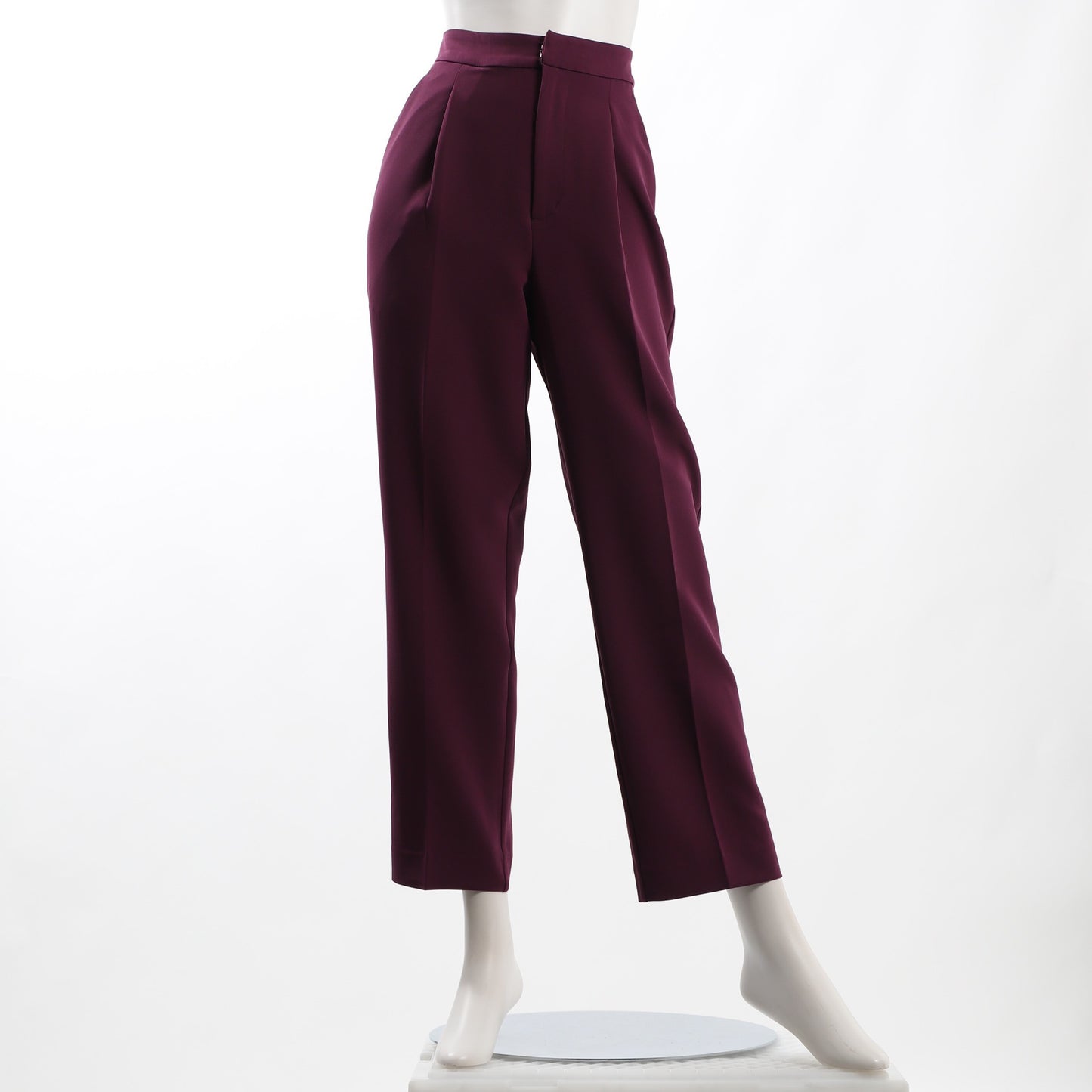 バックゴムタックテーパードパンツ