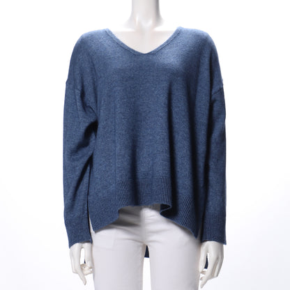 バックテールデザインVネックニット