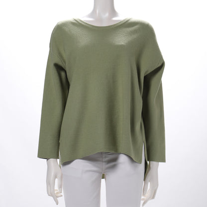 バックレースアップデザインニット