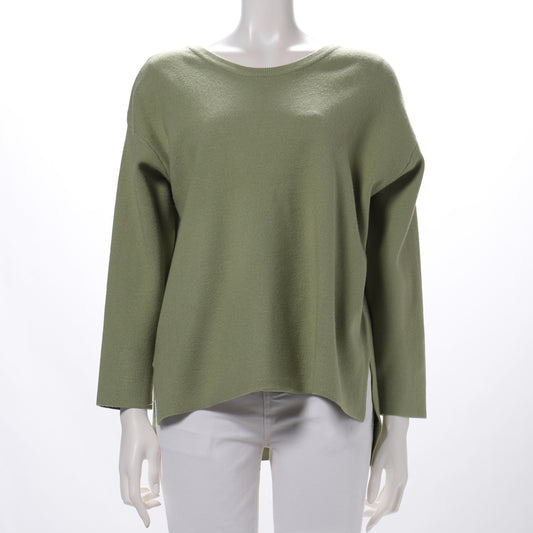 バックレースアップデザインニット