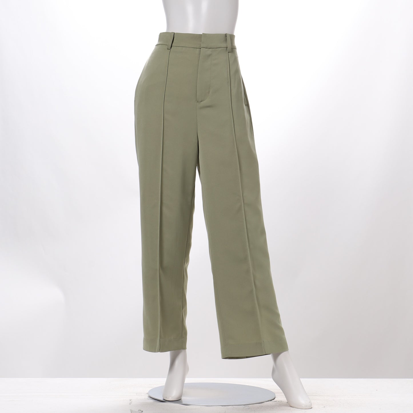 シンプルストレートパンツ