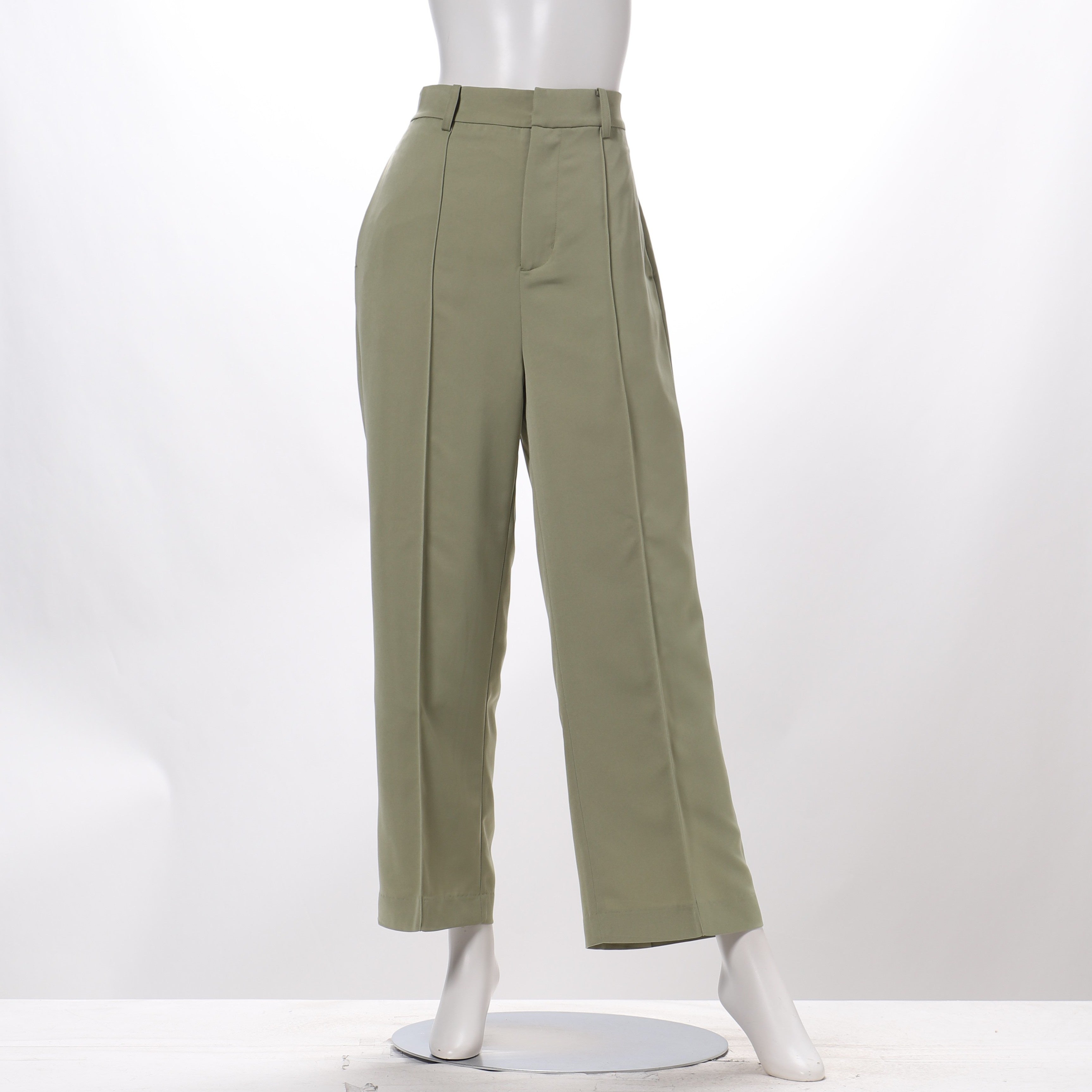 シンプルストレートパンツ