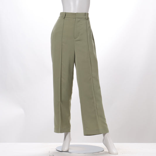 シンプルストレートパンツ