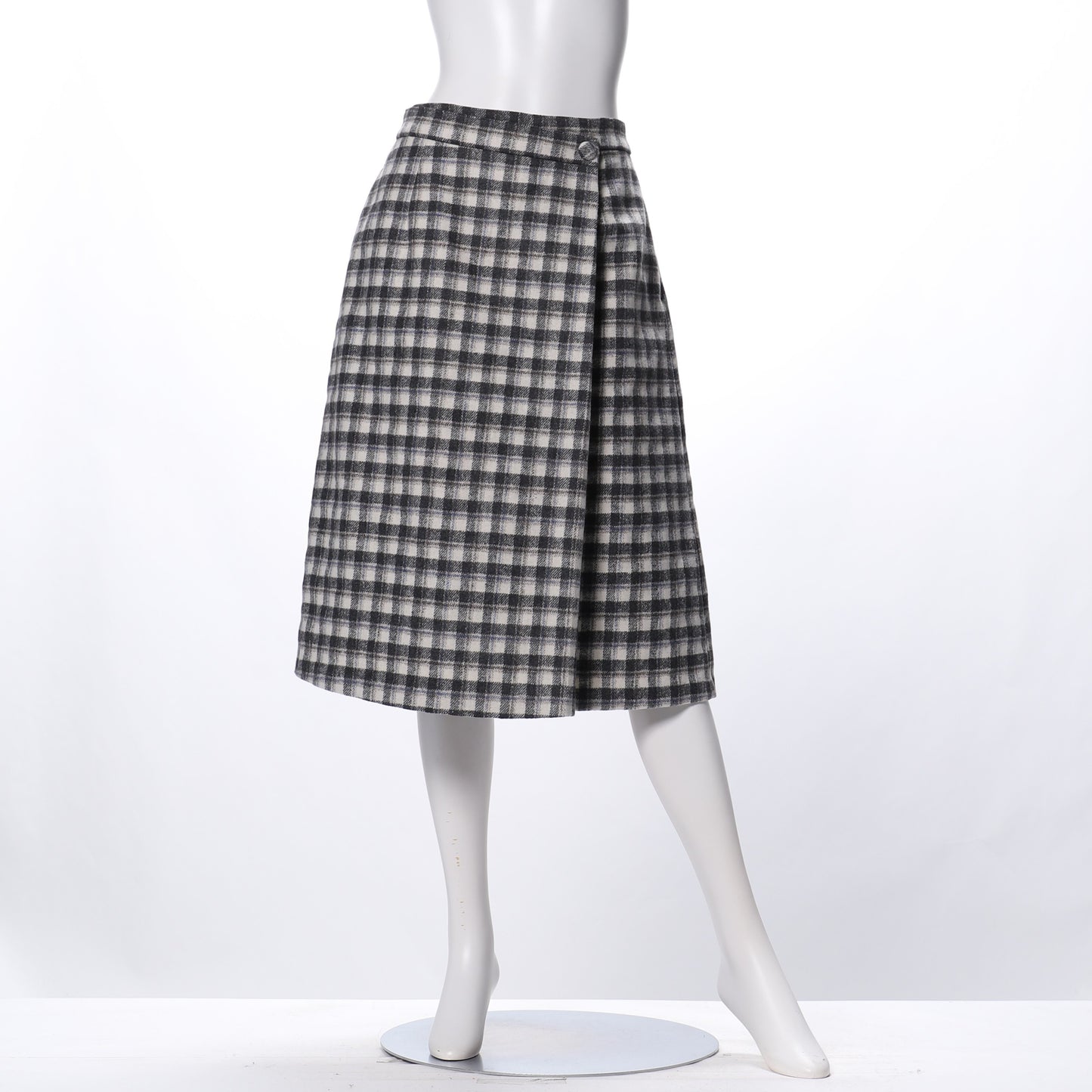 チェック柄ラップ風台形スカート