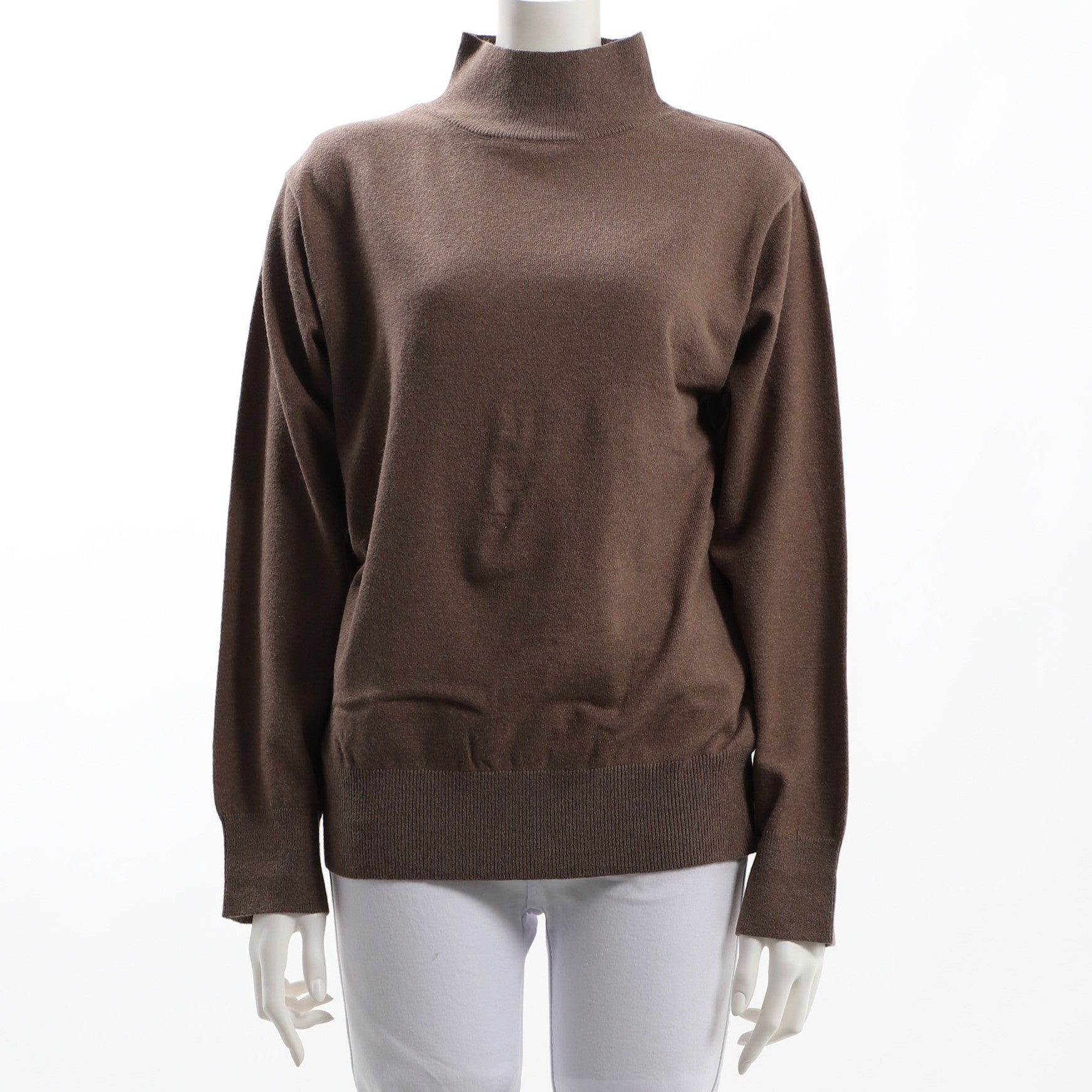 着回しやすいニット