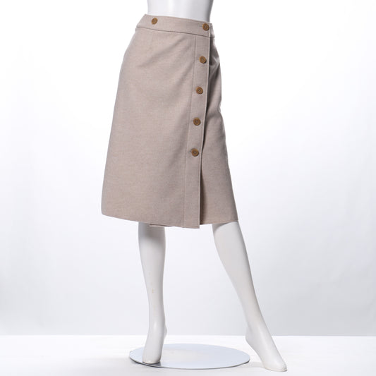 ベルトアクセントラップ風スカート