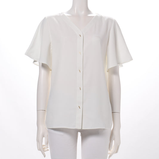 ゴールドバーボタン前開きVネックブラウス