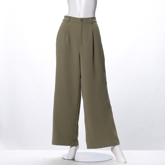 タック入りワイドパンツ